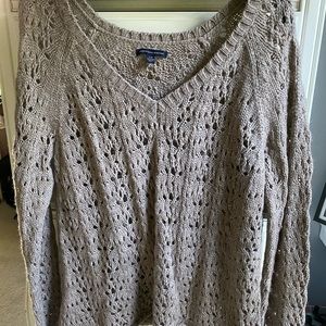 American Eagle sweater